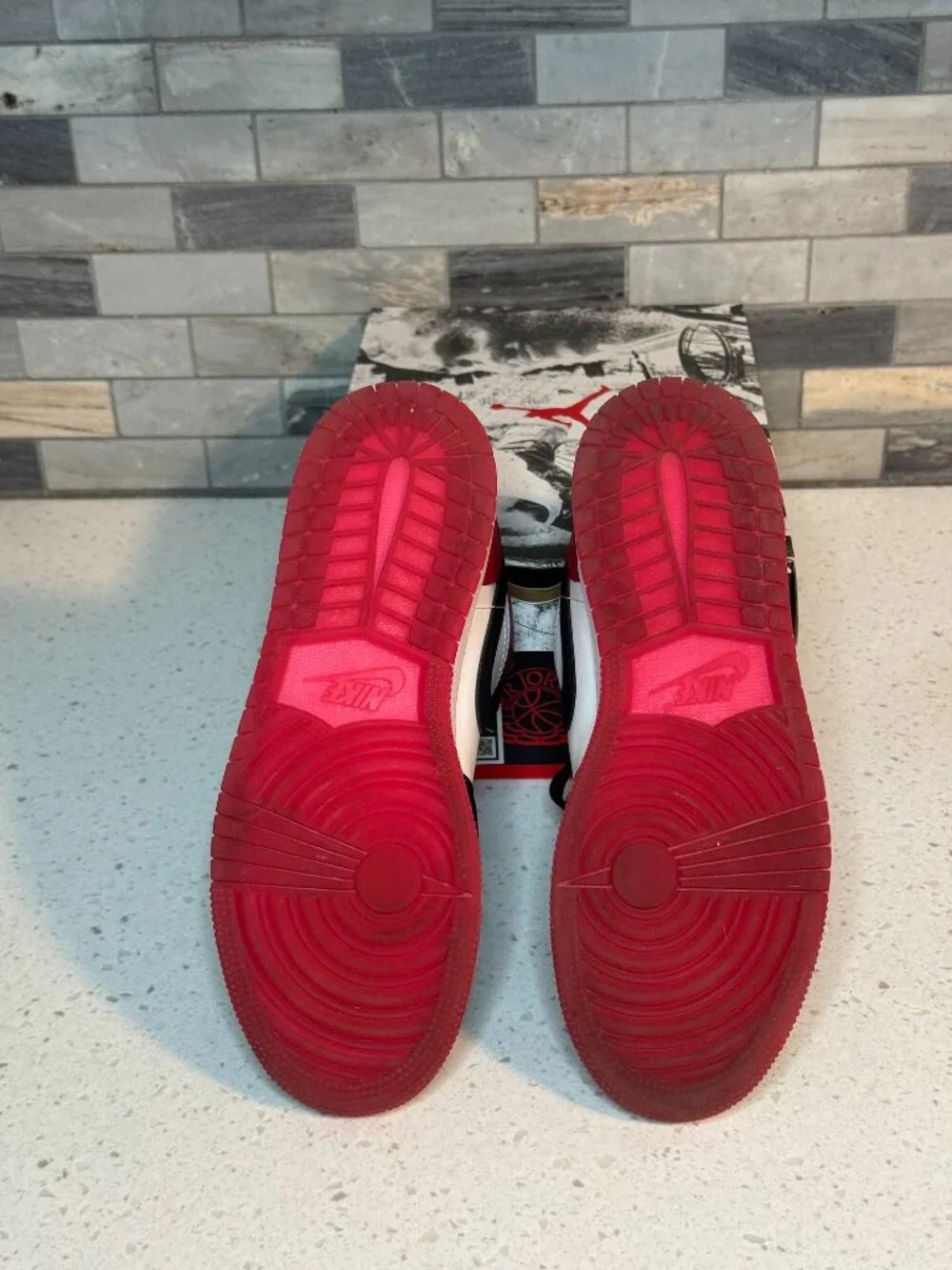 Nike Boys' Air Jordan 1 Low SE (GS) - Size 7Y